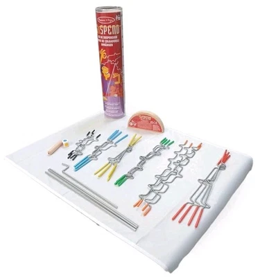 Juego de suspensión Melissa & Doug - Usado, sin tapa de caja, troquel de repuesto, completo  Foto 1 de 4