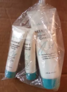 Limpiador rejuvenecedor con vitamina C Merle Roberts, crema e hidratante para pasar la noche - Imagen 1 de 2