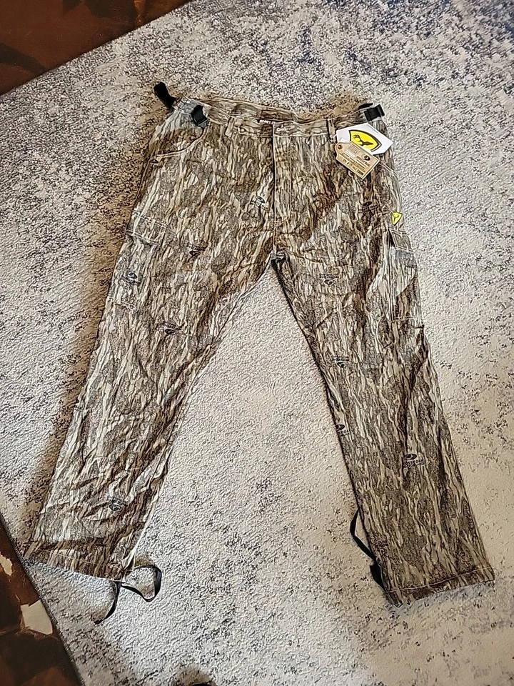 Shield Fused Cotton Mens 2X Large Pants Mens 6 Pocket Adjustable Camo Mossy Oak  - Image 1 of 4