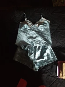 pyjama set - Bild 1 von 1
