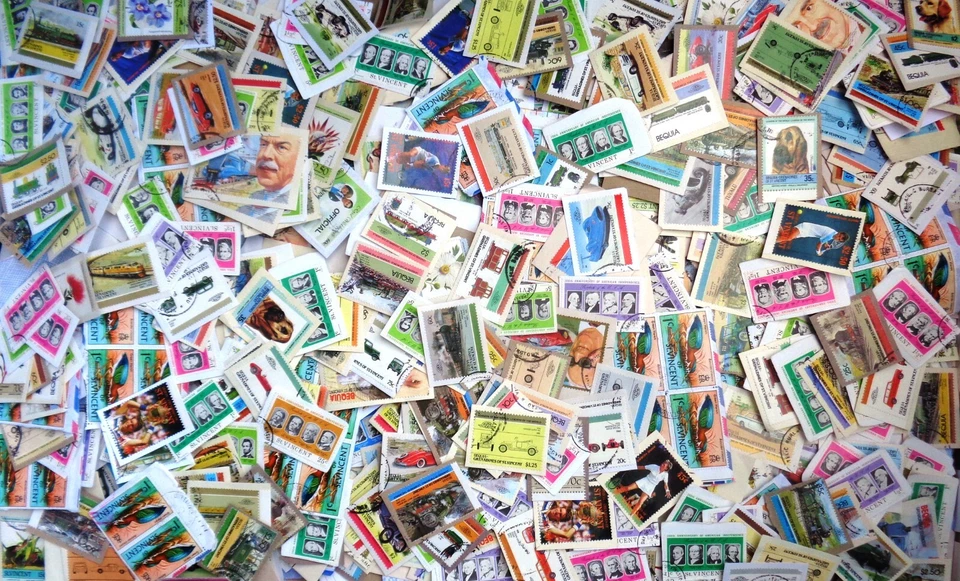 SELLOS DE SAN VICENTE en mezcla de papel/kiloware 1 oz.(28 gramos) D Foto 1 de 1