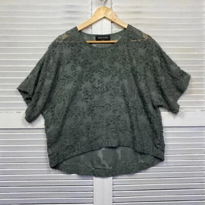 Decjuba Top Size Medium Green Olive Textured Hi Low Sheer Floral - Bild 1 von 8