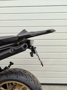 kurzer Kennzeichenhalter für Yamaha Tracer7 ´16-25 Kennzeichenträger für Koffer - Bild 1 von 7