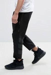 NUEVOS CON ETIQUETAS Pantalones Recortados Adidas EQT Para Hombre Negros Talla S ¡Raros!!! ¡¡De colección!!¡! - Imagen 1 de 4