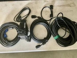 Lot de câbles VGA avec interrupteur - Photo 1/2