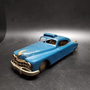 Auto giocattolo in latta Arnold made in Germany US zone con piccole scrostature - Picture 1 of 7