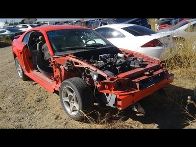 Cilindro maestro de freno usado se adapta a: Ford Mustang Cobra 2001 grado A Foto 1 de 4