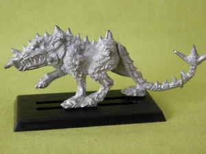 A4  WARHAMMER CHAOS ARMY - CHAOS WARLOCK 1980S LTD ED OOP METAL MODEL - Picture 1 of 1