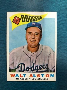 1960 TOPPS BASEBALL CARD WALTER ALSTON #212 (NM) - Picture 1 of 2