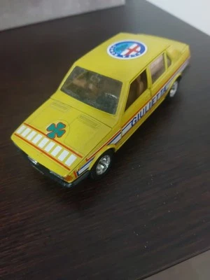 Mebetoys Alfa Rome Giulietta N. 8623 Vintage 1/25 - Immagine 1 di 4