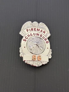Insignia de bombero del Departamento de Bomberos de Schaumburg Illinois de colección obsoleta Blackinton - Imagen 1 de 4