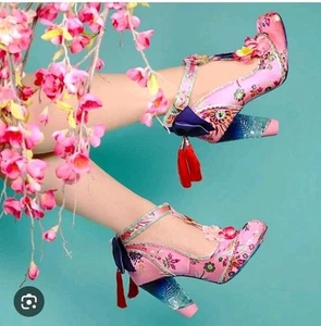 irregular choice flor conejito sueño de Japón nuevo en caja edición limitada Reino Unido 6/39 - Imagen 1 de 16