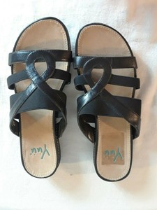 yuu julia sandals