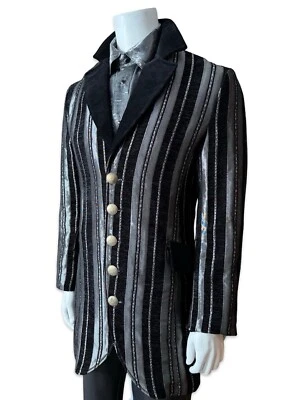 CHAQUETA ABRIGO STEAMPUNK santuario gótico vampiro cena victoriano plata pirata  Foto 1 de 4