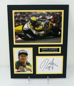 Kenny ROBERTS Signed Mounted 14X11 Photo Display C + COA Yamaha Motorbike - Picture 1 of 1