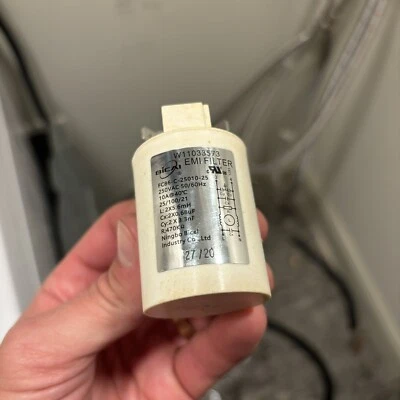 W11614635 - Filtro de ruido EMI para lavadora Whirlpool Foto 1 de 4