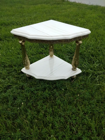 Beautiful Hollywood Regency Italian Gold Fleck Marble 2 Tier Corner Table Cover