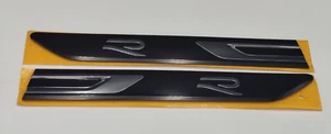 VW Arteon Set Re+Li Türleiste Emblem neue R-Line Version 3G8853688Q + 3G8853689Q - Bild 1 von 12