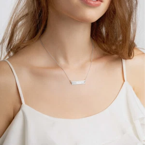 Engraved Silver Bar Chain Necklace gift for mom - Picture 1 of 4
