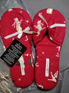 Neu mit Etikett Dreams & Co rote Katze/Schneeflocke Hausschuhe mit Karton, Größe XL (11-12) Geschenk - Bild 1 von 9