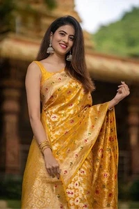 Kanjivaram Silk Saree Indian Designer Wedding Sari with Unstitched Blouse - Picture 1 of 9