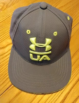  Sombrero ajustado UA Under Armour para niños S/M gris amarillo neón pequeño mediano 1350341-041 Foto 1 de 4