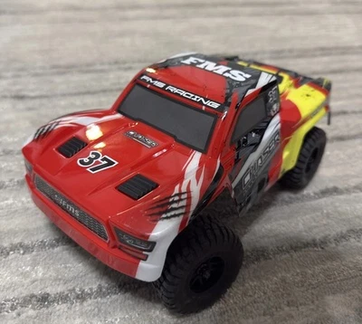 FMS Masters RC 1:24 FSC24 Chaser Short Course Truck RTR RED  - Image 1 of 4