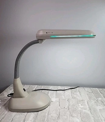 Lâmpada de mesa Ott-Lite ajustável pescoço artesanato 120V 18W lâmpada substituível modelo T8637T - Imagem 1 de 4