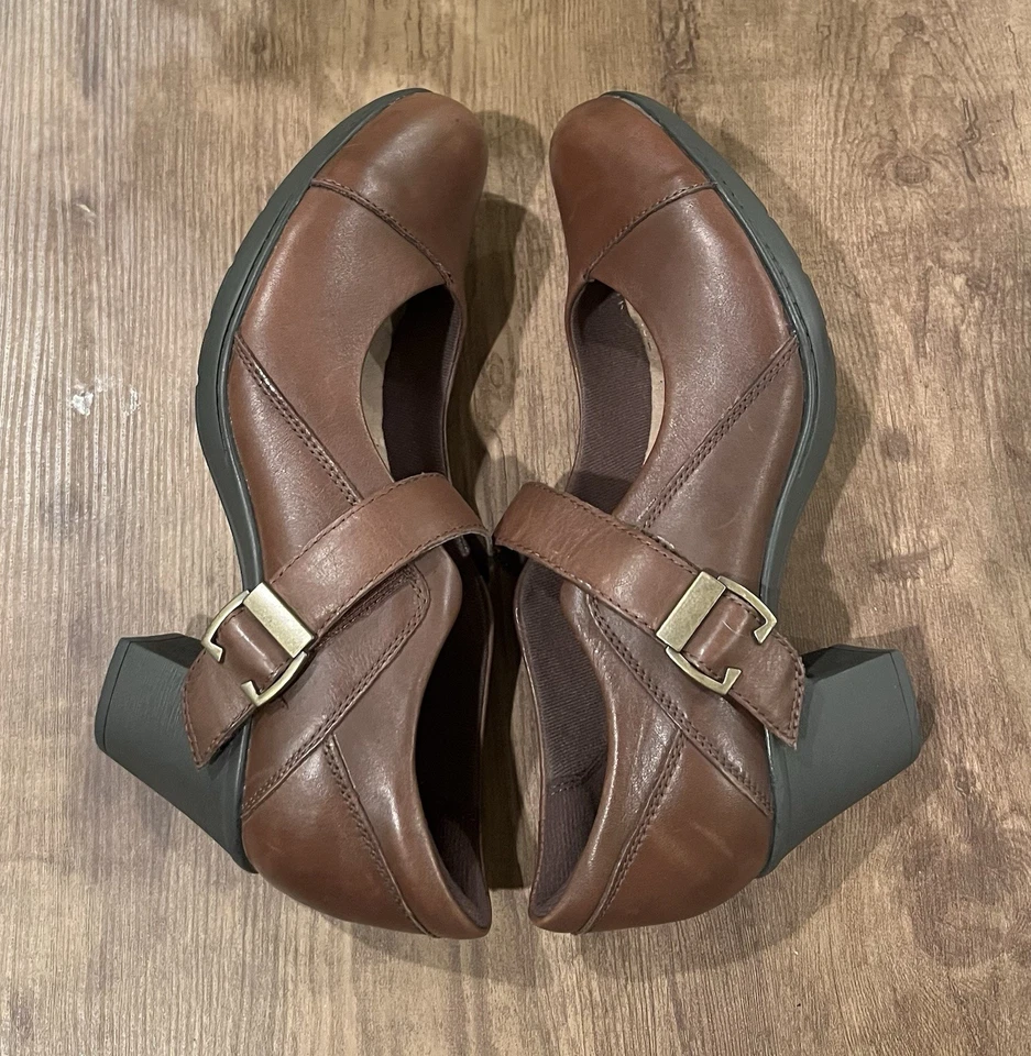 Earth Origins коричневый кожаный размер 10 М каблуки с регулируемым ремнем и коренастый каблук - Изображение 1 из 4