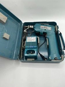 Vintage Makita 6012HD 9.6 Cordless Driver Drill, Charger, Battery, Original Case - Picture 1 of 9