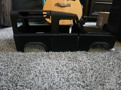 1/10 RC SCALE Land Rover Defender Body Shell - Image 1 of 3