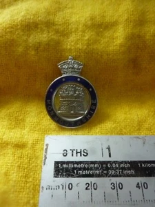 Veraltetes britisches Monmouthshire Polizei Halsband Hundegröße Abzeichen - Bild 1 von 3
