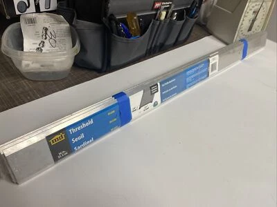 MD 11072 Umbral Plano 1/4” X 2 1/2” Productos de Construcción Puerta Transición Foto 1 de 3