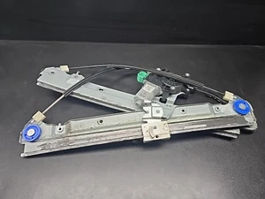 2014-2024 INFINITI QX80 FRONT RIGHT DOOR WINDOW REGULATOR & MOTOR OEM 807311LE0B - Picture 1 of 6