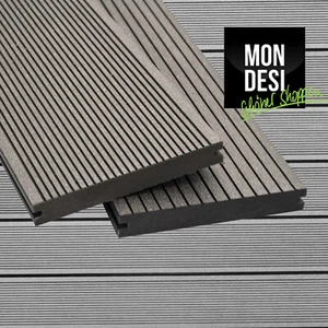 WPC Massiv Terrassendiele Muster Handmuster Hellgrau Terrasse Terrassenboden - Bild 1 von 1
