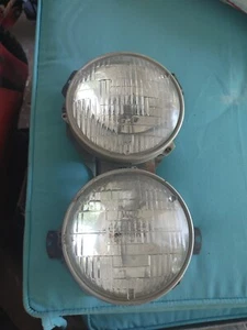 HEADLIGHTS And CHROME TRIM MERCEDES 220se 280se 3.5 coupe w111 W108 W109 W112 - Picture 1 of 2
