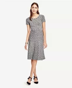 Vestido Ann Taylor Gris Spacedye Flage Mezcla de Rayos Talla L, Nuevo con Etiquetas - Imagen 1 de 10