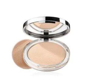 Clinique Stay-matte sheer pressed powder oil-free 01 Stay buff (VF) - Picture 1 of 5