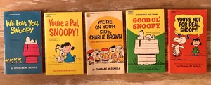 Vintage Fawcett Crest paperbacks Peanuts Charlie Brown Snoopy Lucy 1970's VGC - Imagen 1 de 8