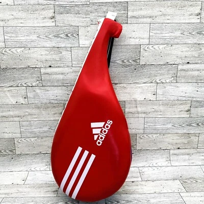Almohadilla Adidas Kicking Strike Rojo, Blanco y Azul Grande Taekwondo, Hecha en Corea Foto 1 de 4