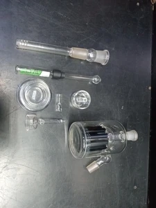 Lote de artículos de vidrio surtidos mixtos Carb Poker más tapas tubo colector vela tapa punta - Imagen 1 de 13