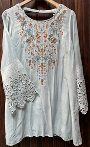 Andre by Unit Gr. Large blau Top Blumen bestickt Boho Tunika Shirt Spitzenärmel - Bild 1 von 12