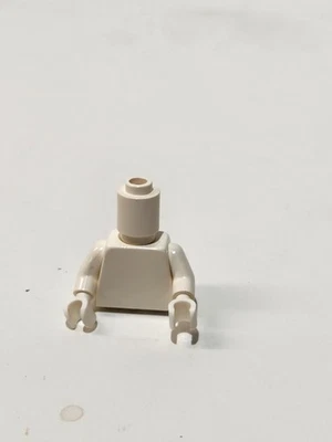 LEGO Chess Queen Harry Potter Minifigure 4704 - Image 1 of 2