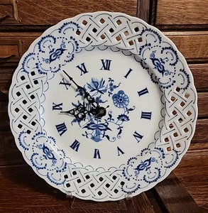 Reticulated Blue Danube Blue Onion 40th Anniversary Wall Clock 1951-1991 Working - Picture 1 of 10