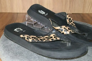 Yellow Box Women’s Wedge Flip Flops - Leopard / Cheetah Print Strap Size 9 EUC - Picture 1 of 12