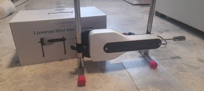 Lovense Mini Sex Machine Foto 1 de 4