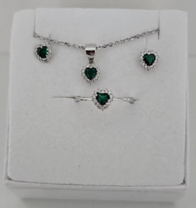 SET COMPLETO COLLANA ORECCHINI E ANELLO ARGENTO 925 A CUORE ZIRCONE VERDE - Foto 1 di 1