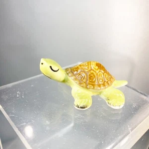 Porcelain Miniature Turtle Fetish Tortoise Unknown Artist 2.25 x 1.25 - Picture 1 of 14