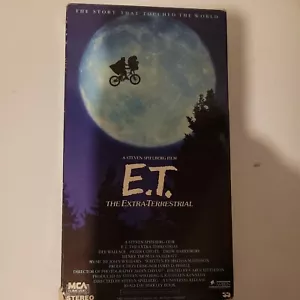 E.T. VHS 1988 Black + Green Cassette Rare Collectible Steven Spielberg - Imagen 1 de 2