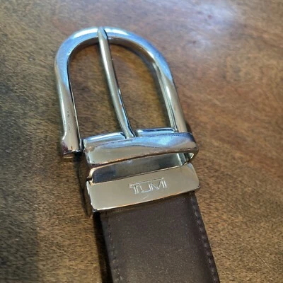 Cinturón reversible negro marrón TUMI para hombre. 36-40” Foto 1 de 4